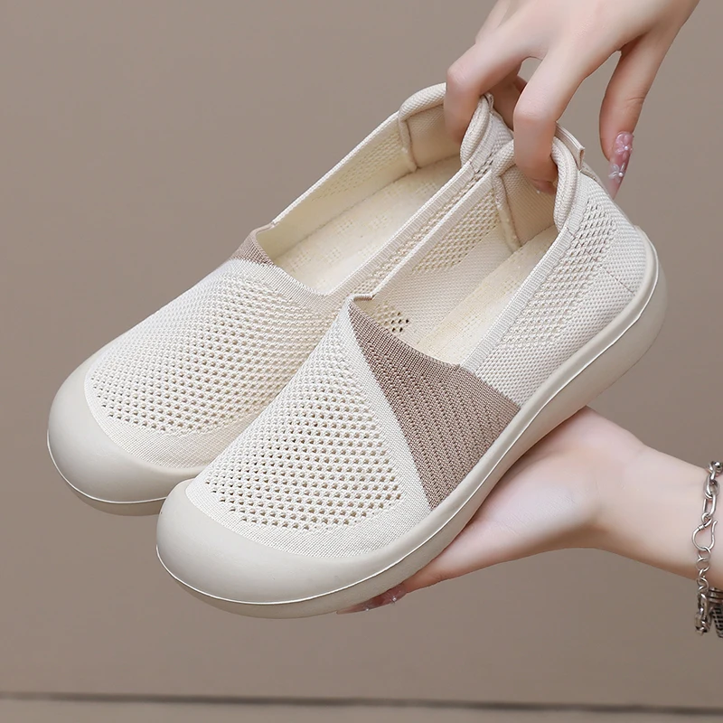 

2025 summer hollow breathable lightweight and comfortable women's mesh shoes with soft soles and anti slip women's cloth shoes