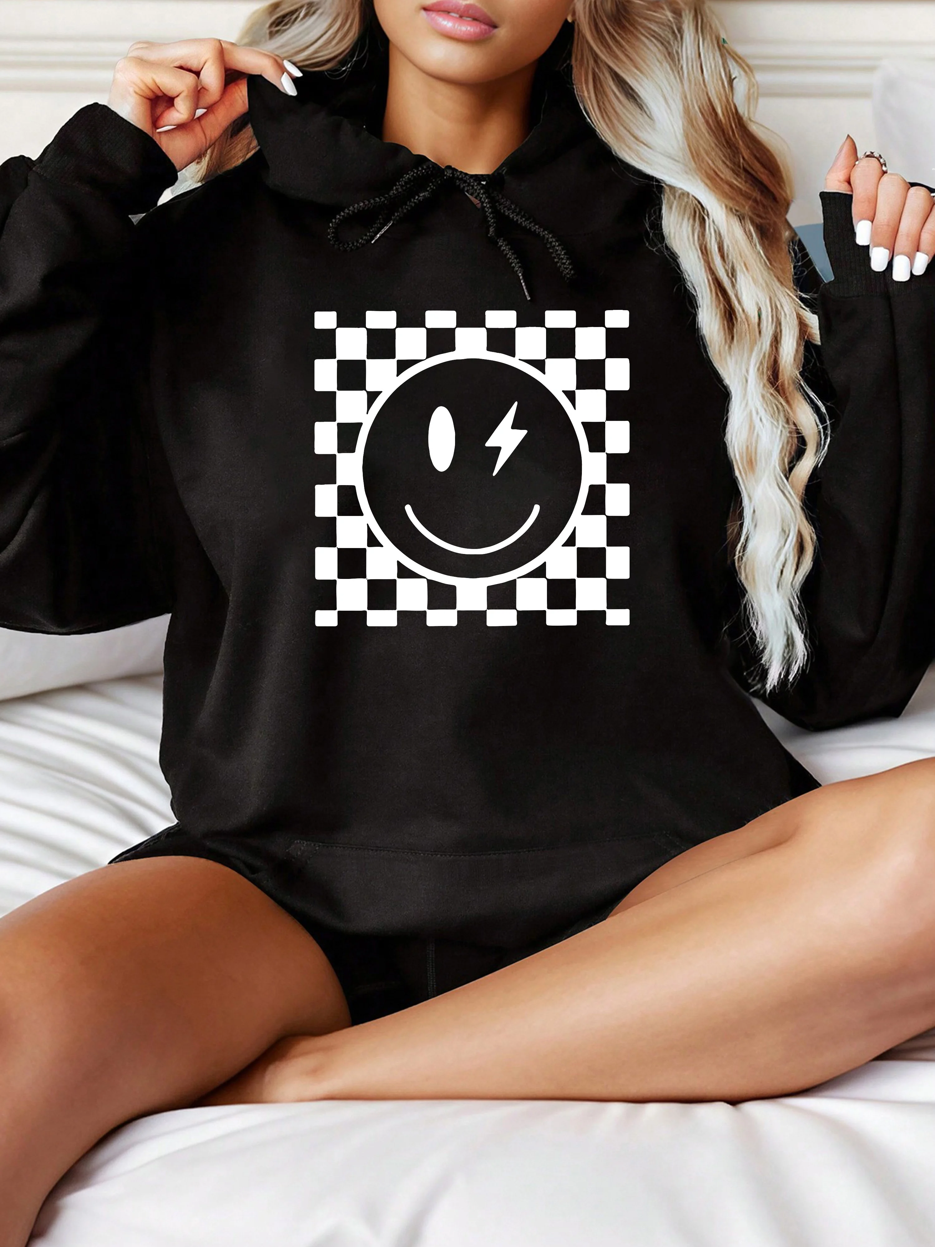 

Smiling Face Print Hoodie for Women Sweatshirt Long Sleeve Sweatshirt Pullover Tops Streetwear High Quality Autumn Clothing