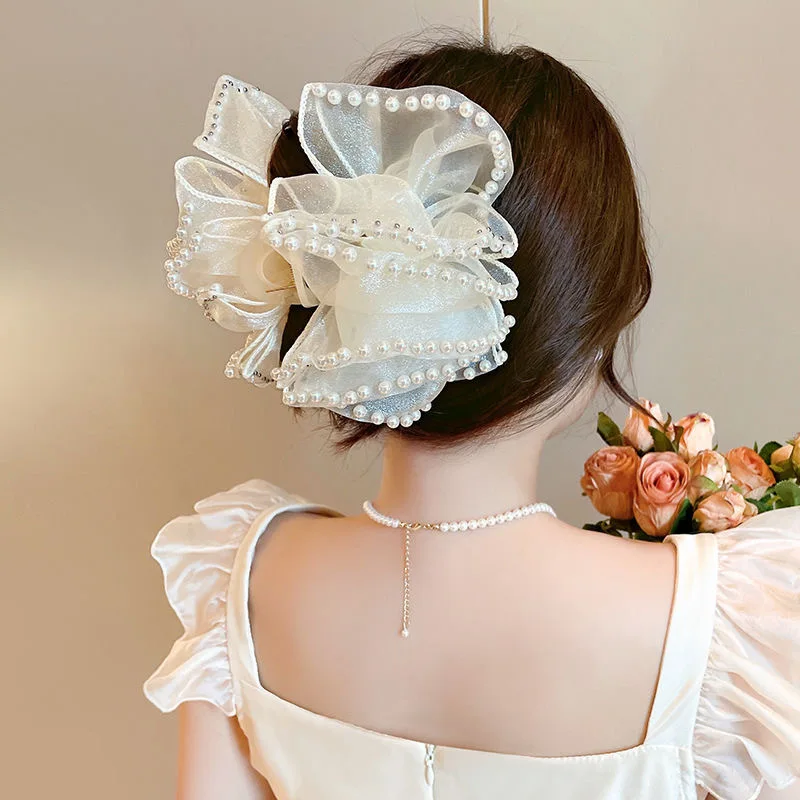 

Premium Pearl Cloud Bubble Hair Claw for Thick Hair Back Bun Daily Wear Non Slip Sturdy Comfortable Elegant