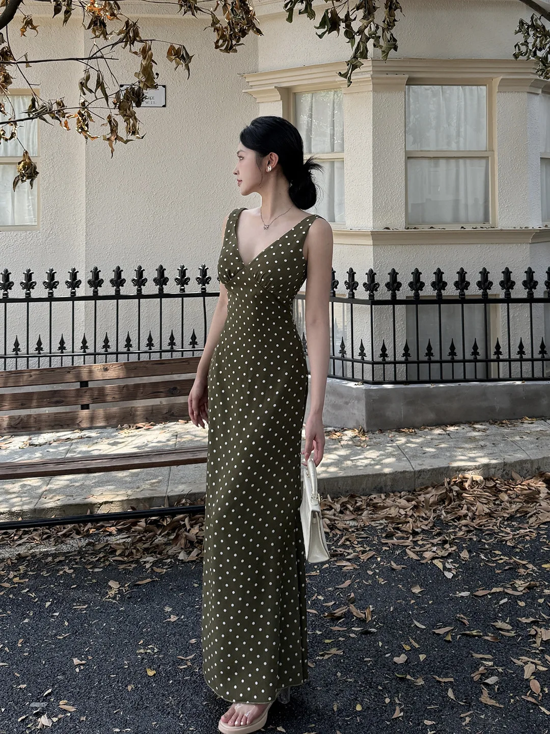 Sukienka midi w kropki w stylu francuskim, zielona, głęboki dekolt w serek, bandażowe detaliki, bez rękawów, czarna szyfonowa sukienka dla kobiet, letnie wakacje, vestidoes