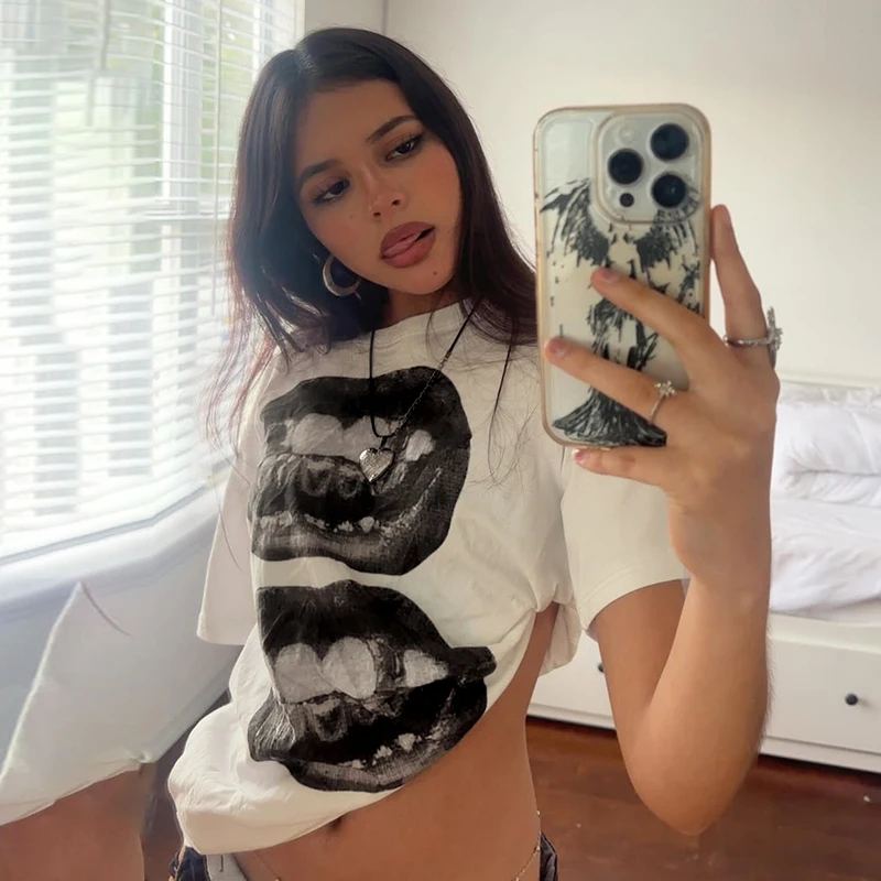 [RUOKE] Streetwear Y2K Graphic T-shirt Women Oversized Tee Lips Print Loose Fit Casual Sexy Off Shoulder Top Spring Summer Trend