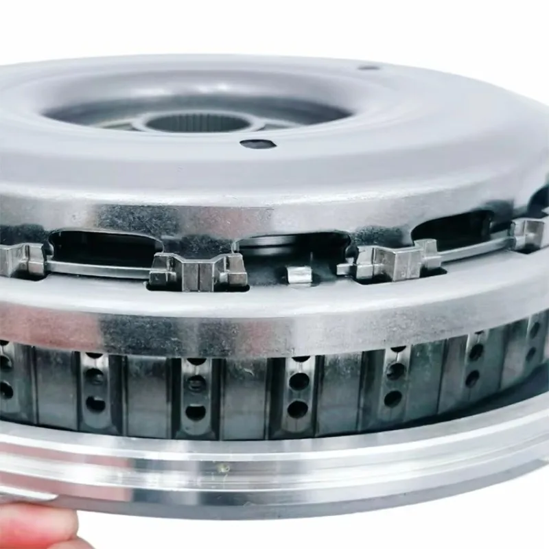 

Hot Sale 7DCT330 Transmission Clutch Assembly 5501677171 New Condition for Geely 2017-2021 Vehicles