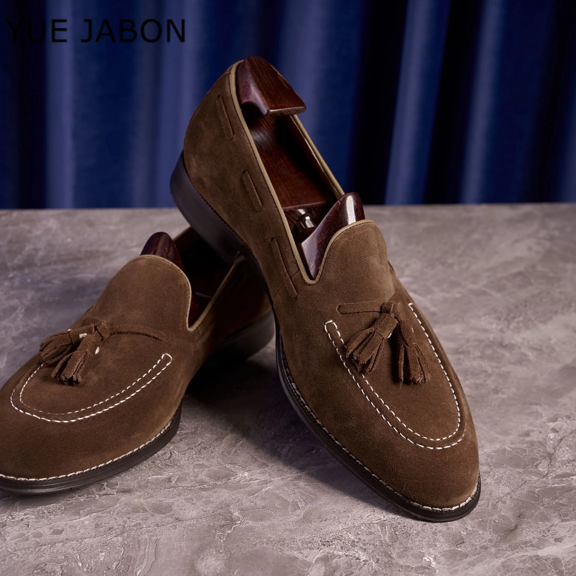 Cow Suede Tassel Men Loafers Shoes Gentleman Casual Moccasin Genuine Leather Shoes Fringed Party Dress Shoes Man Zapatos Hombre