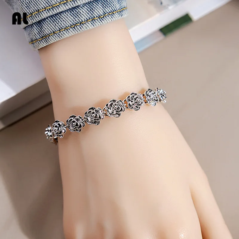 

Rose Modelling Metal Flower Feeling Fashion Crystal Bracelet for Women Chain Bracelets Rhinestone Bridal Jewelry