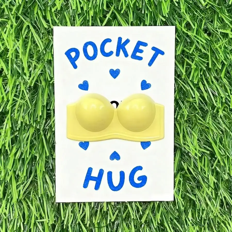 1/5/10/20/50/100pcs Cute A good friend is like a bra Novel bra pocket hug gift card set, synthetic resin, unique encouragement c