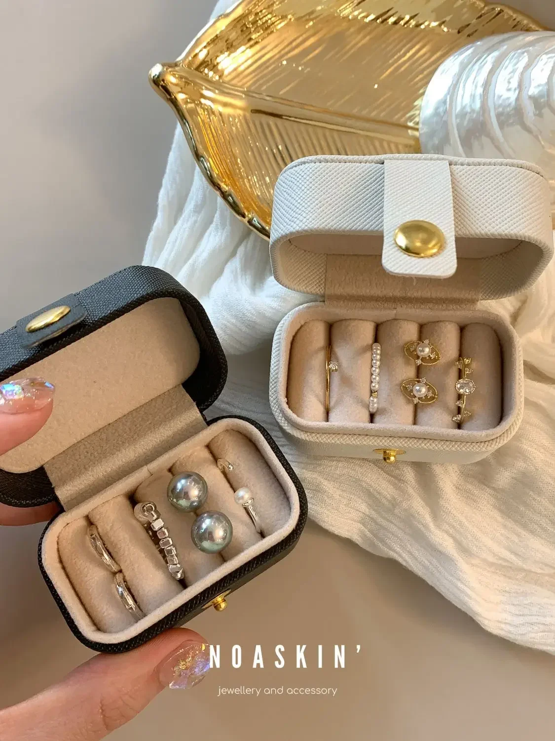 صندوق خاتم صغير محمول منظم مجوهرات صغير عرض السفر بسيط هدية صغيرة صناديق جلدية حامل قلادة القرط