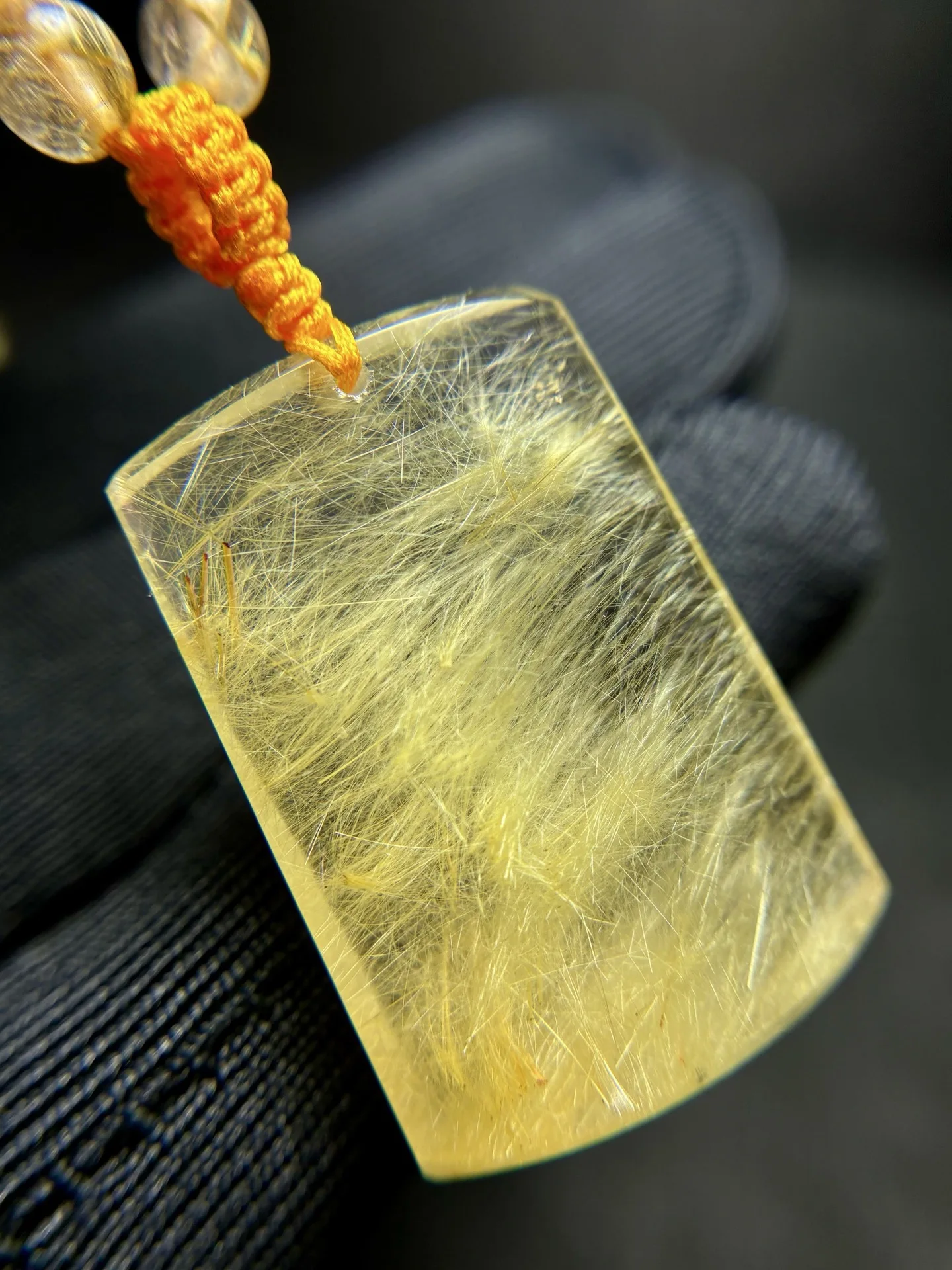 Natural Gold Rutilated Quartz Pendant Jewelry 29*19.3*8.1mm wealth Rutilated Women Men AAAAAAA