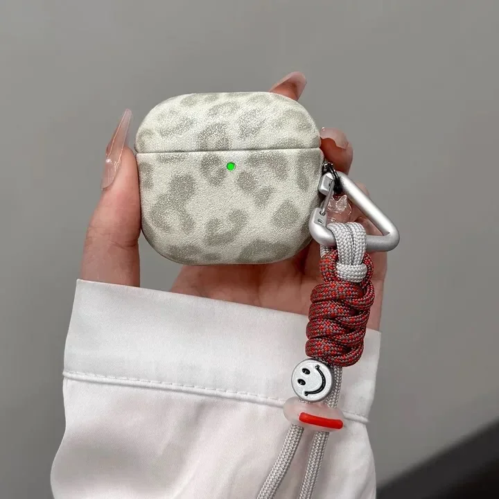 Fashion Leopard Print Leather Hook Earphone Case For Apple Airpods 5 Wireless Headset Box Anti Drop Cover Bluetooth Earphones
