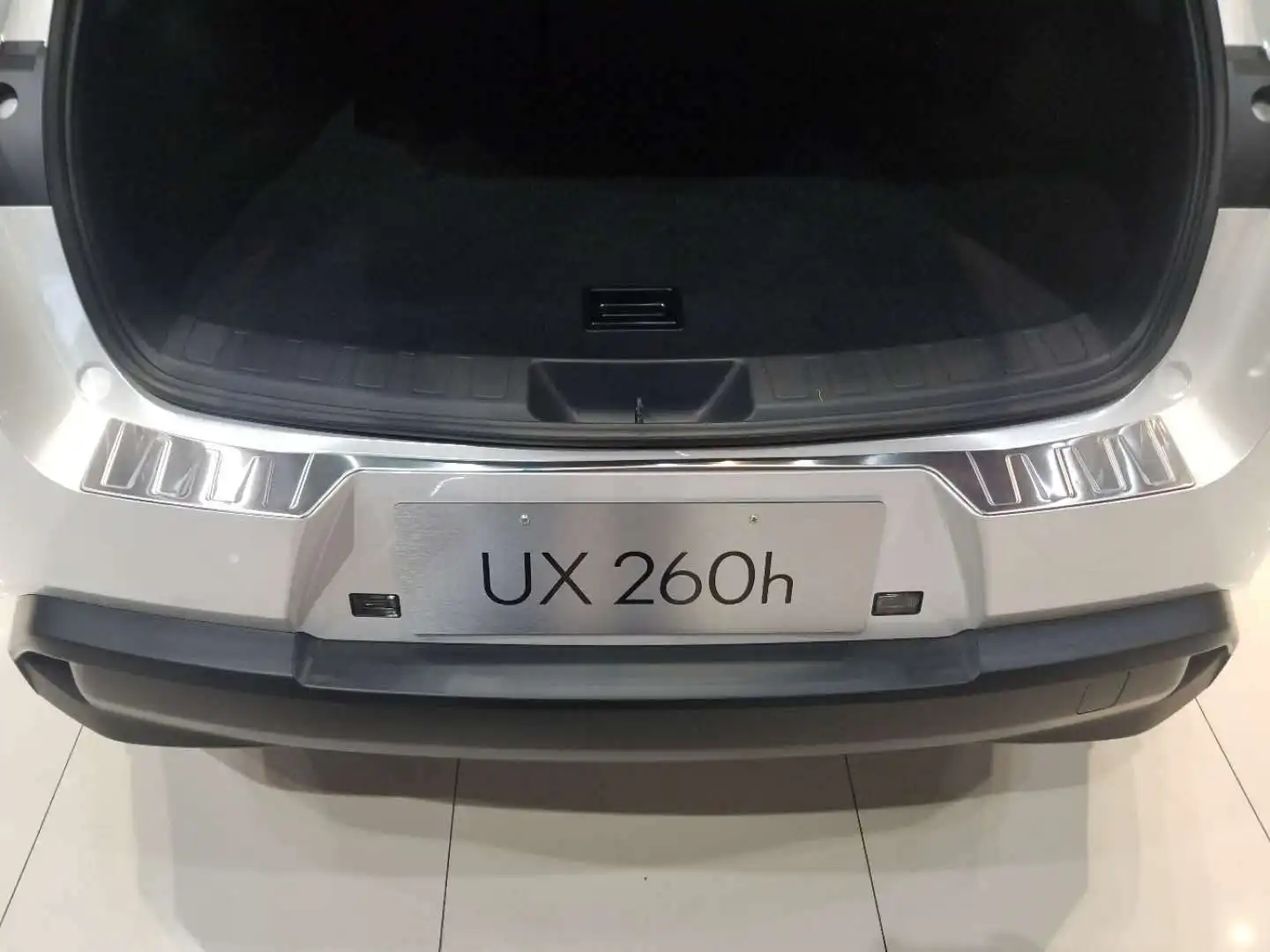 

Steel Rear Outer Bumper Guard Protect Cover Trim For 2019-2023 Lexus UX200 250h