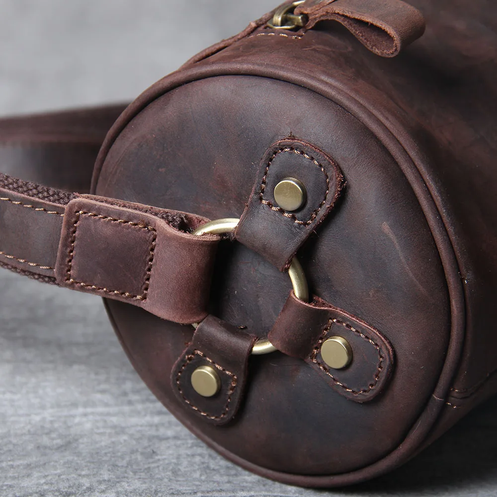 S.WORKER Echtleder Herren Umhängetasche, Bucket Bag, Vollnarbig, Trendige Casual Crossbody-Tasche, Mini-Umhängetasche für Handy & Schlüssel – Detail 12