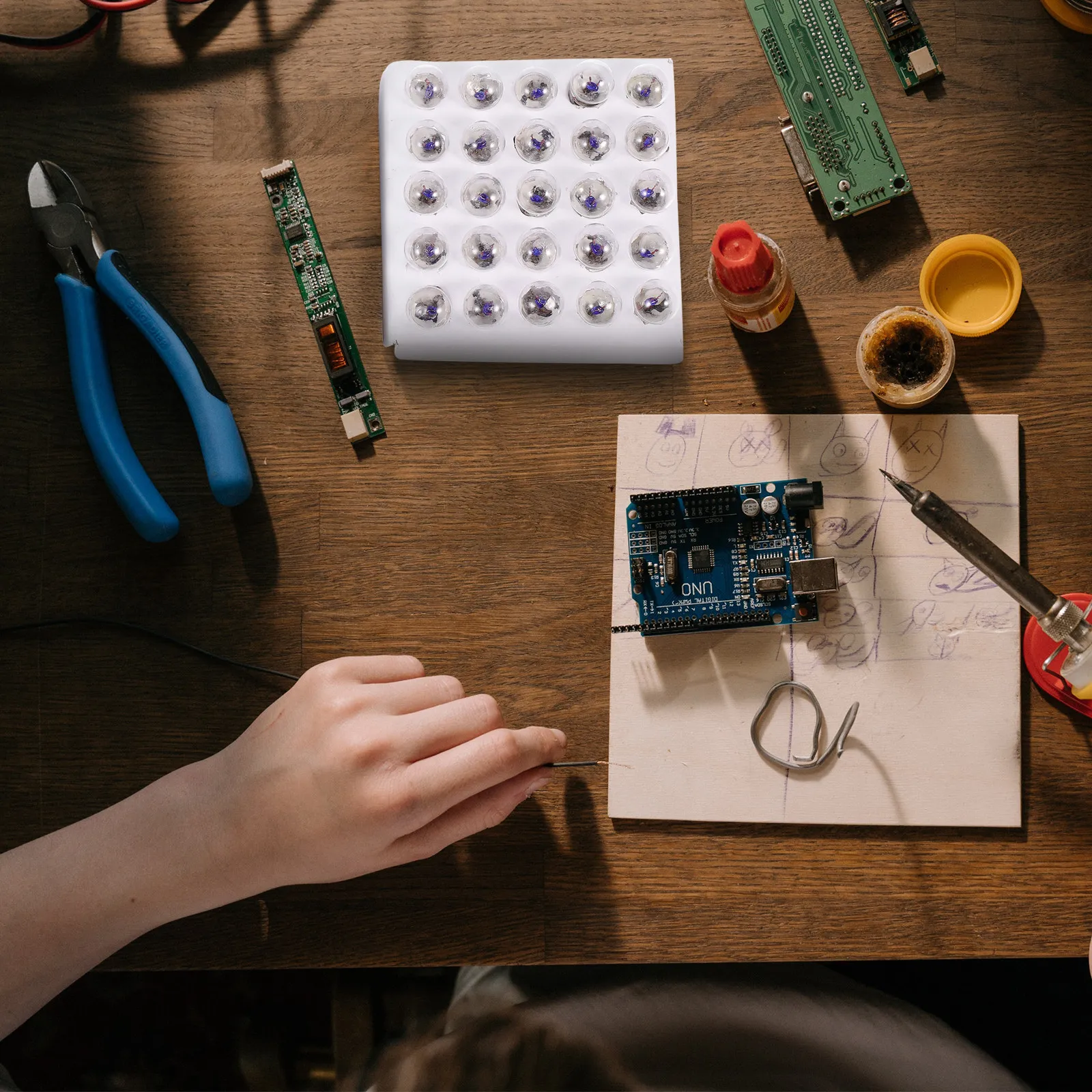 

Набор миниатюрных лампочек с винтовым цоколем для физических лабораторий, учебные электрические лампы для школьных научных экспериментов и DIY-проектов