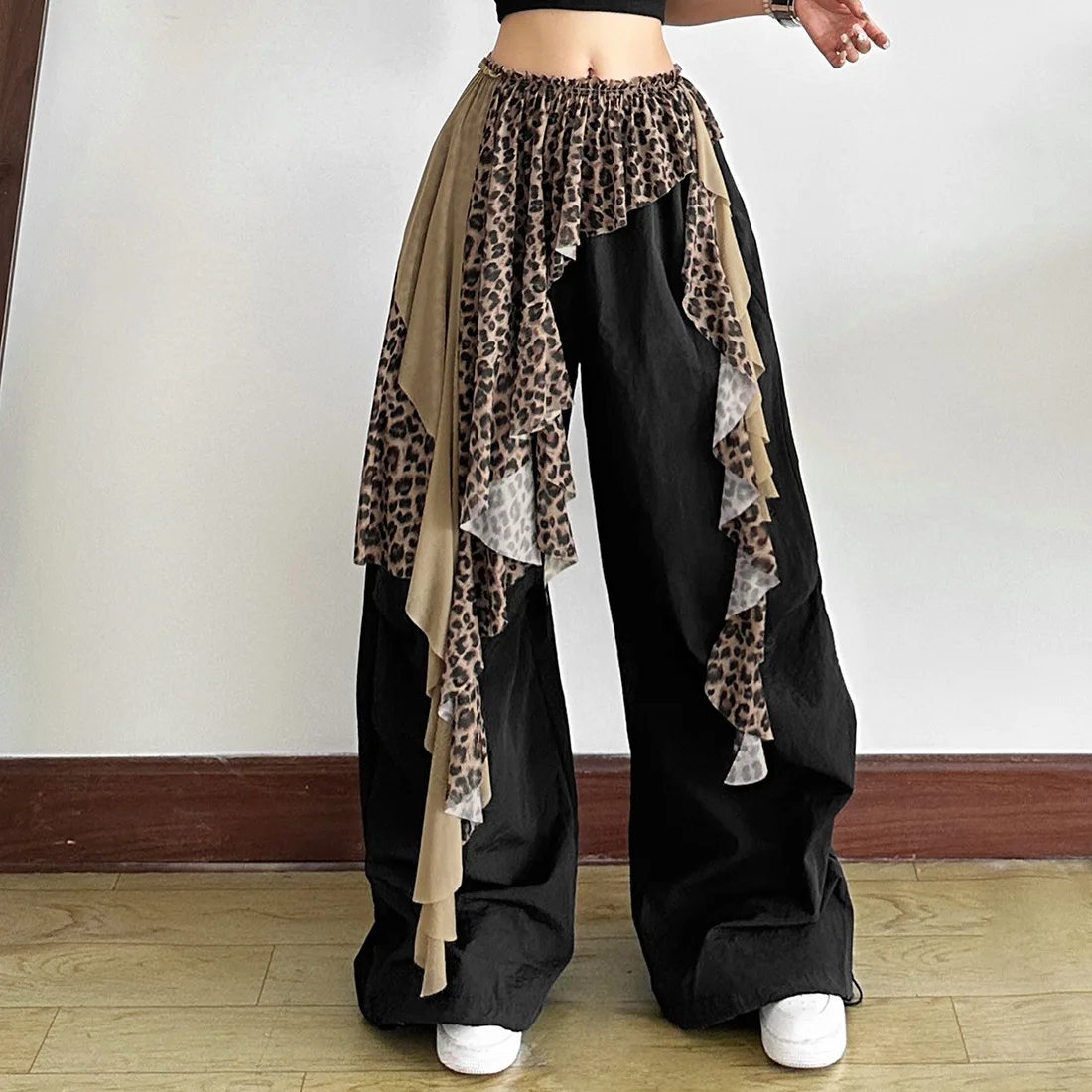 

Cross-Border Style Summer New Women's Lace Splicing Irregular Hem Design Sexy Leopard Print Waist Seal Loose Fit Trousers
