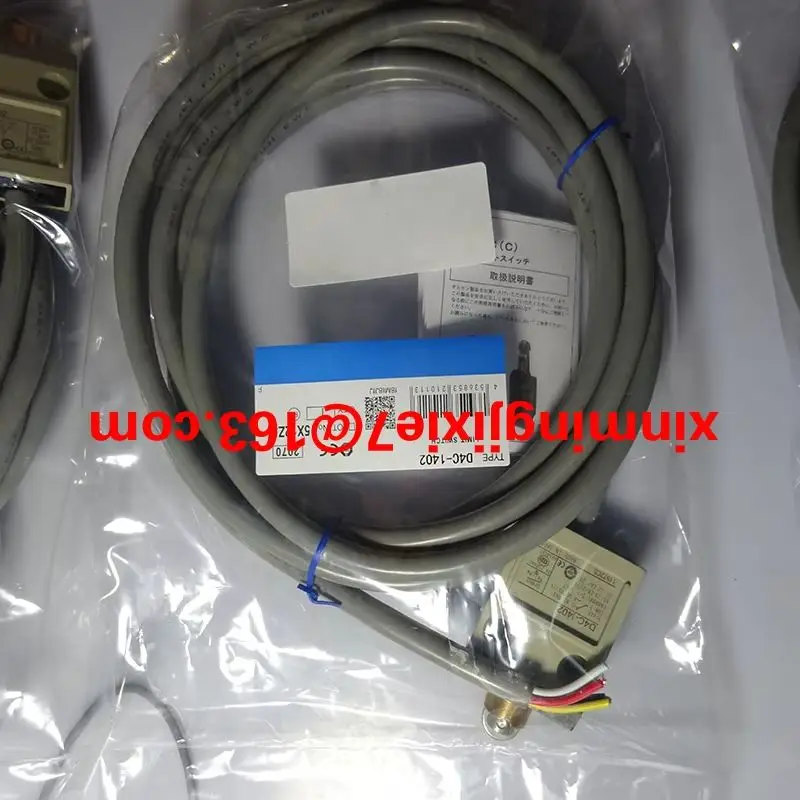 New limit switch  D4C-3227-1M D4C-1424-1M D4C-1831-1M D4C-1424-2M D4C-3227-2M D4C-1831-2M  quality guarantee