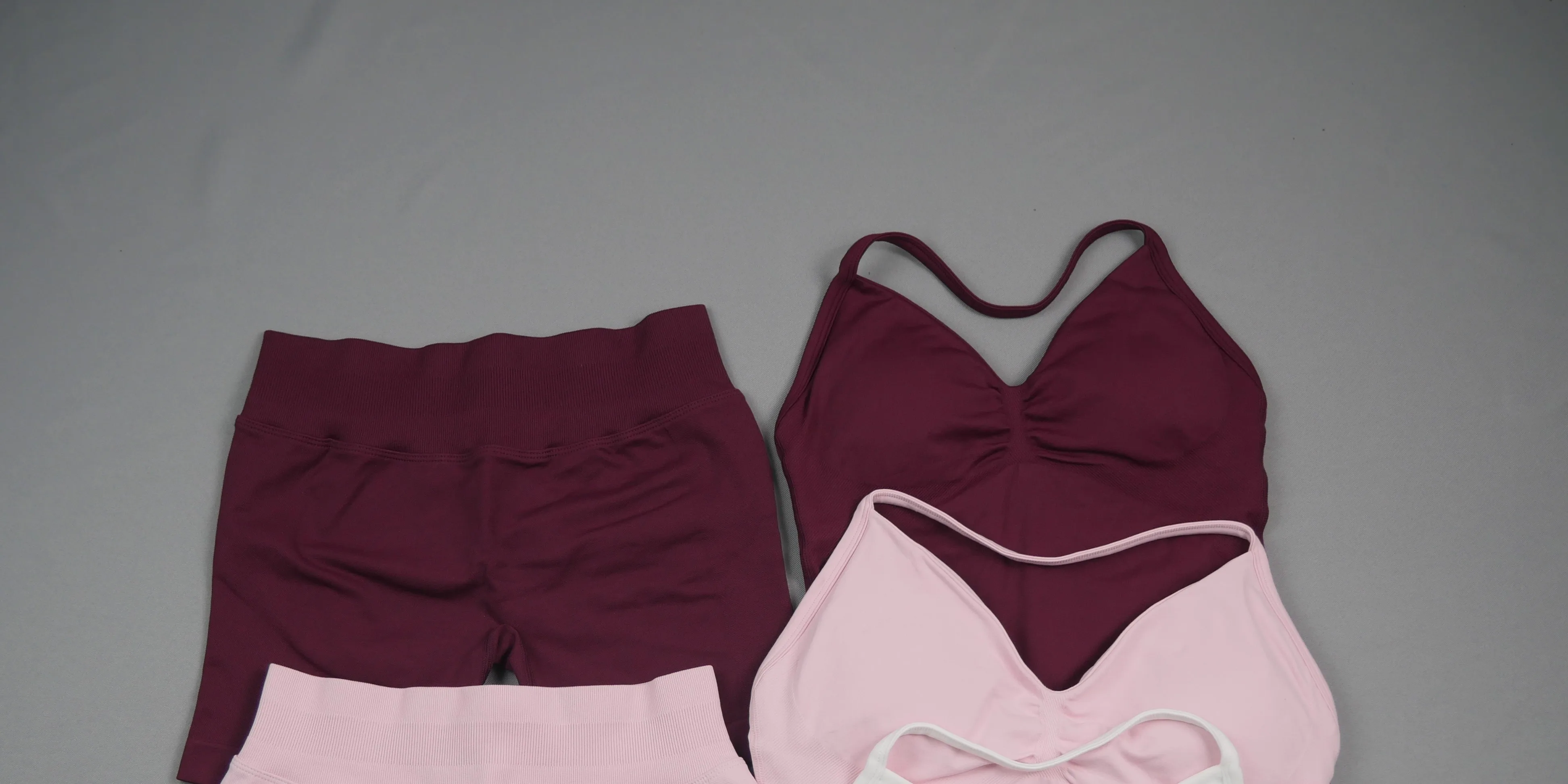 Nahtloses 2-Teiliges Sportset für Damen: Halter-Top mit Langem Schnitt, Hochgeschnittene Scrunch-Butt-Shorts, Schnelltrocknend, für Fitness und Workout – Detail 10