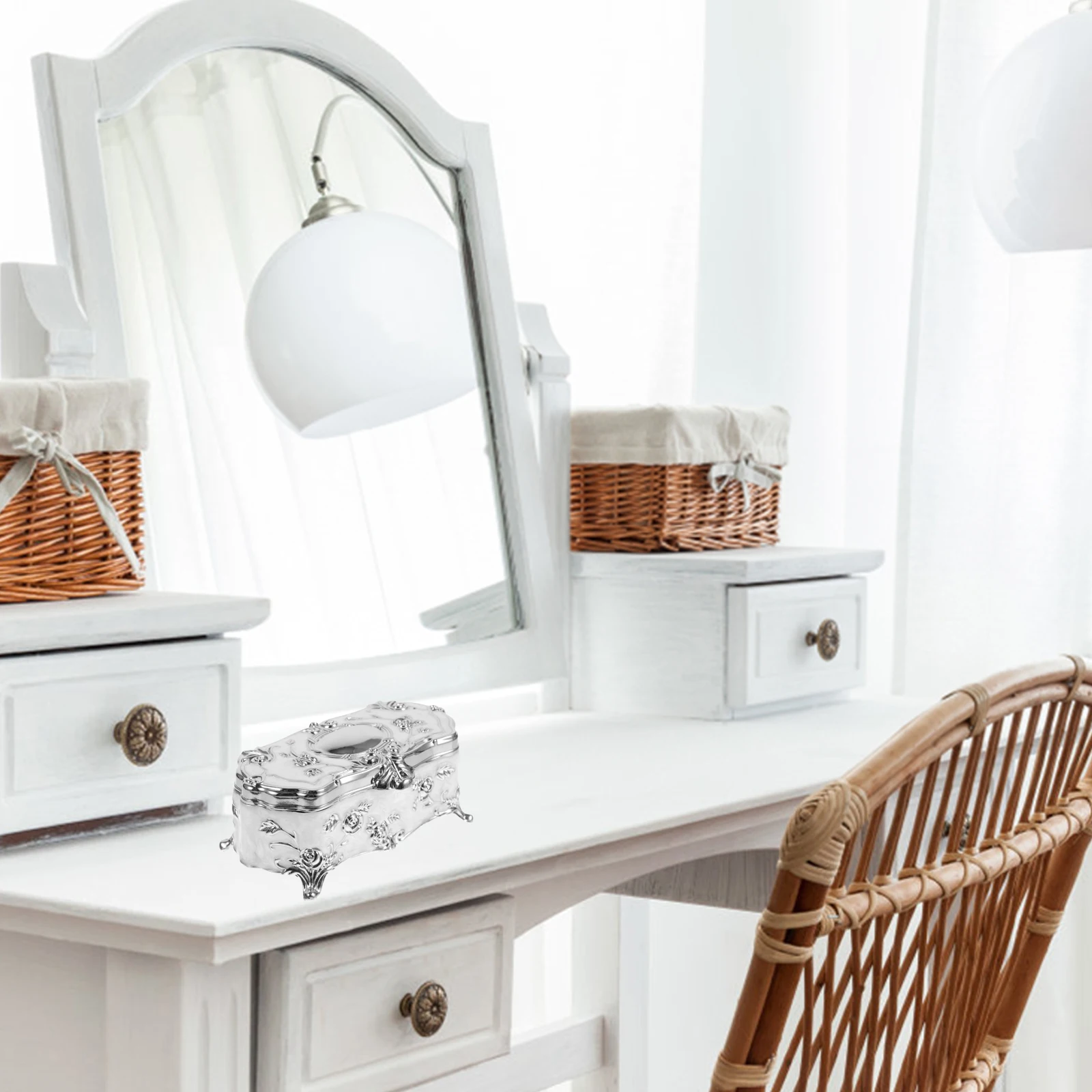 

Ретро тисненая шкатулка для драгоценностей, серебряный цинковый сплав, браслет для хранения, сундук на память, серьги, ожерелье, брелок ganizer, металл