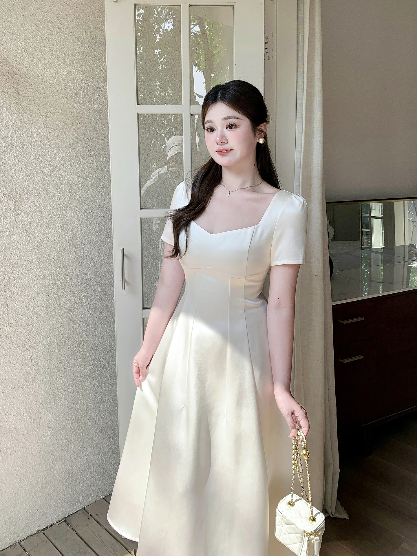 

Slimming Hebe Style Maxi Dress Satin Fabric Short Sleeve High Waist A-Line Skirt for plus Size Women Summer Formal Gown