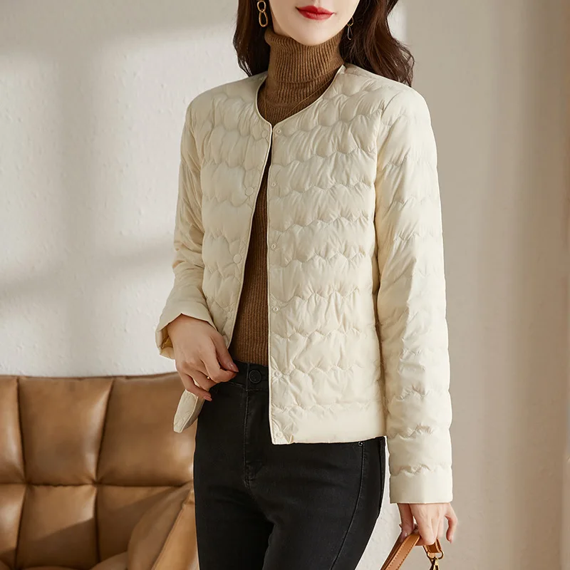 

Autumn and Winter Fashion Slimming and Stylish 90 White Duck Down Lightweight Down Jacket with Inner Lining, Women's Short