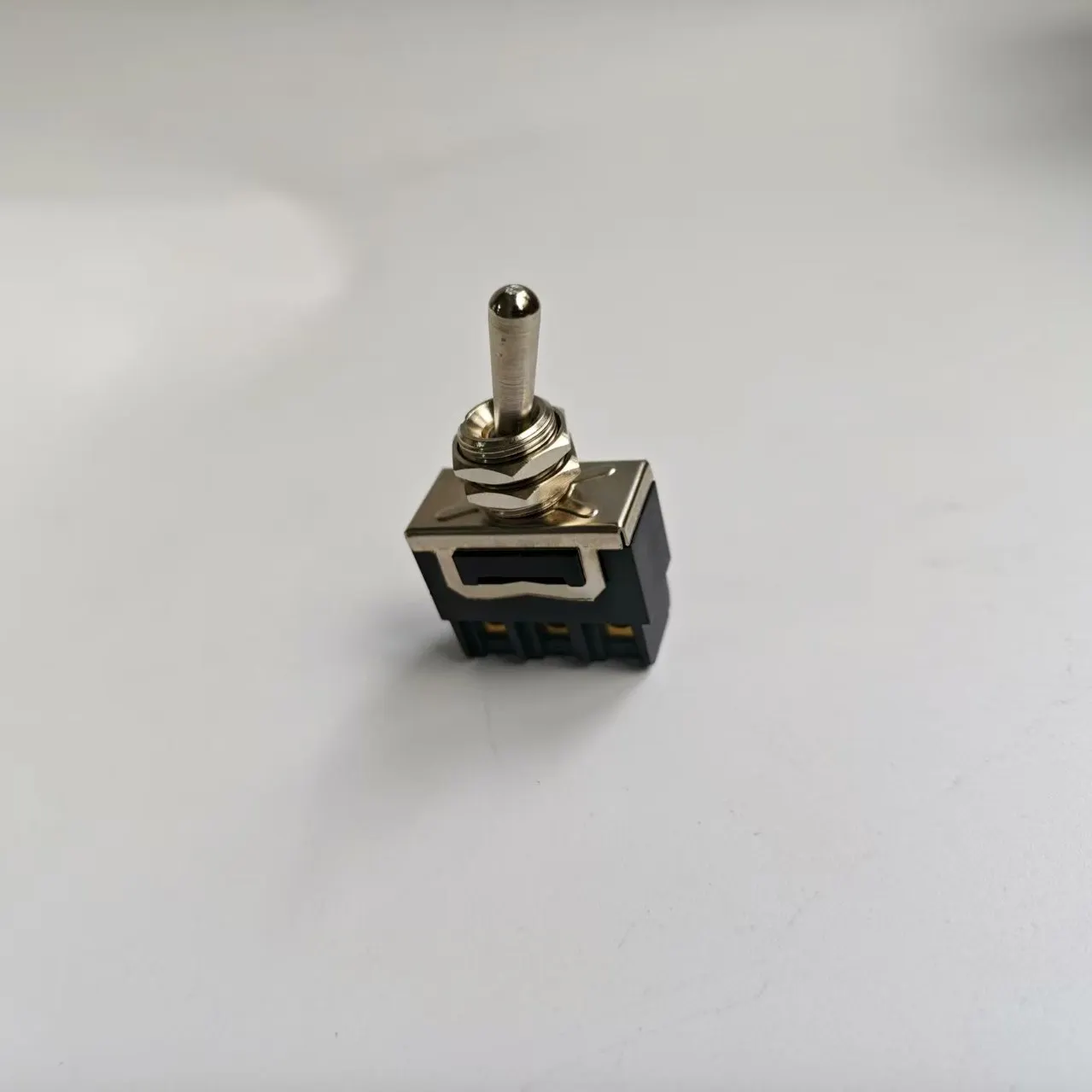 

Полностью медный тумблер 12 мм, 2-позиционный компактный переключатель ВКЛ-ВЫКЛ, 10 А, для аксессуаров промышленного электрооборудования