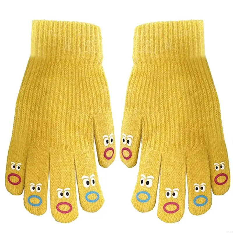 Fashionable Cartoon Gloves with Screentouch Fingers Warm and Wind Resistant Novelty Mouth Knitted Gloves for Students