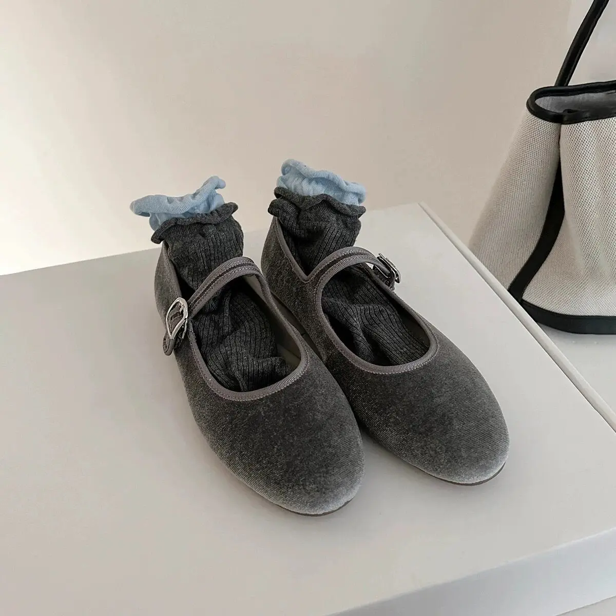 elegant-round-toe-mary-jane-flat-heel-ballet-shoes-women's-spring-2026-soft-bottom-slip-on-shoes-fashionable-casual-footwear