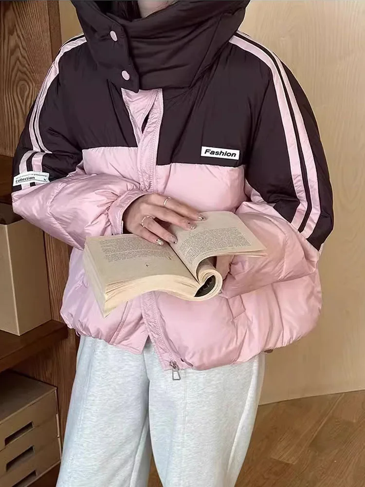 2025, neue farbblockierte Daunenjacke für Damen, kurze Kapuze, koreanische Version, weiße Entendaunen-Brotjacke, warmer Jacken-Trend
