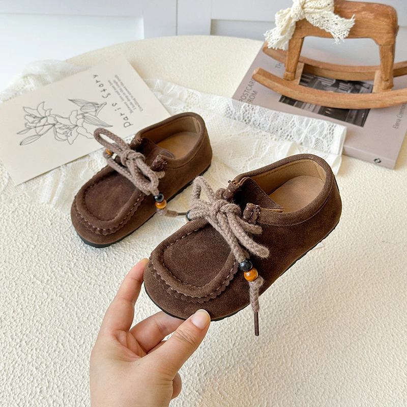 Zapatos Birken de fondo plano para niños, zapatos de moda antideslizantes de fondo plano de gamuza de ocio para primavera y otoño para niños y niñas