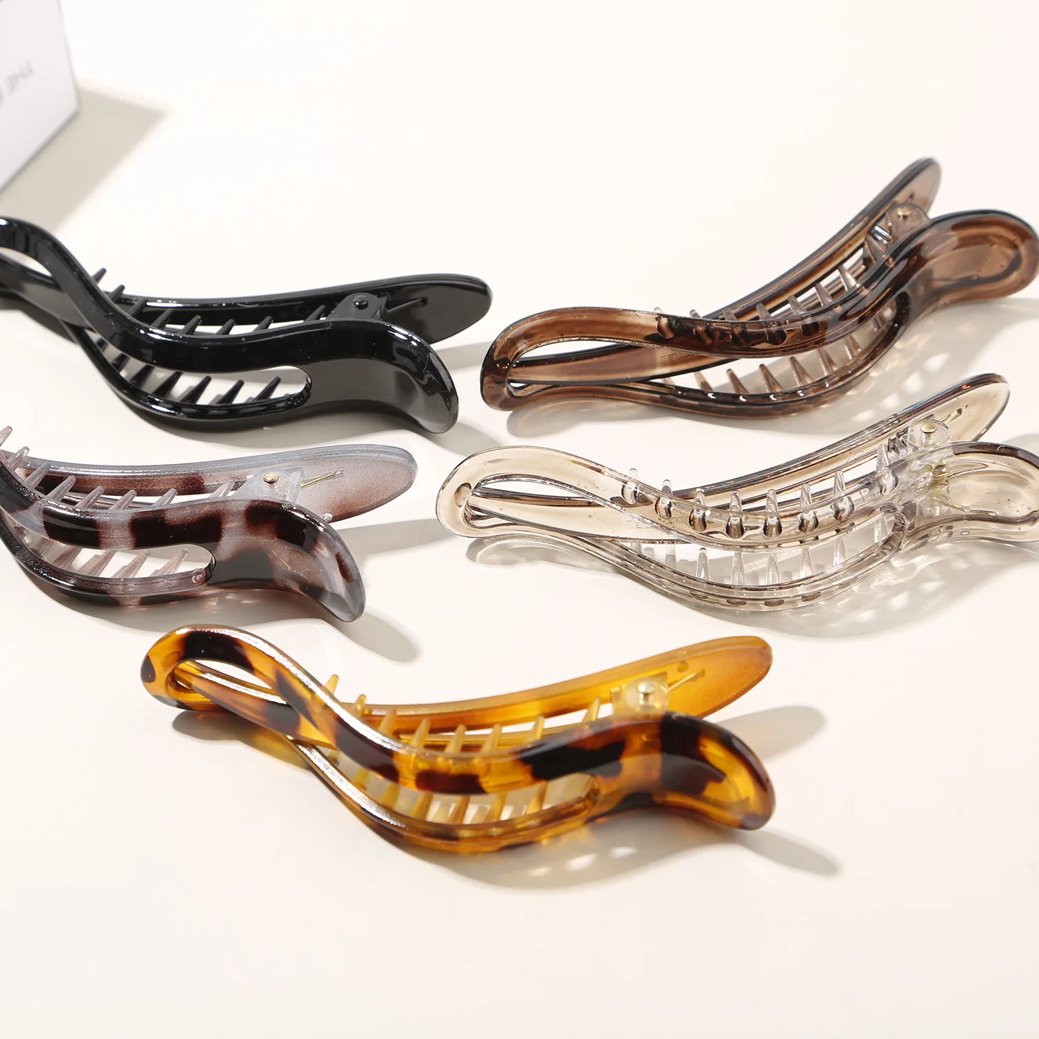 Large Size Hairclips Leopard Print Duckbill Clip Solid Color Hair Claw for Women Versatile Updo Hair Accessories Classcial