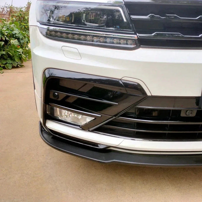 Bandes de moulage de calandre avant de voiture pour VW Tiguan R-Line, garniture de couvercle antibrouillard, noir brillant, style, 2017-2022, 4 pièces