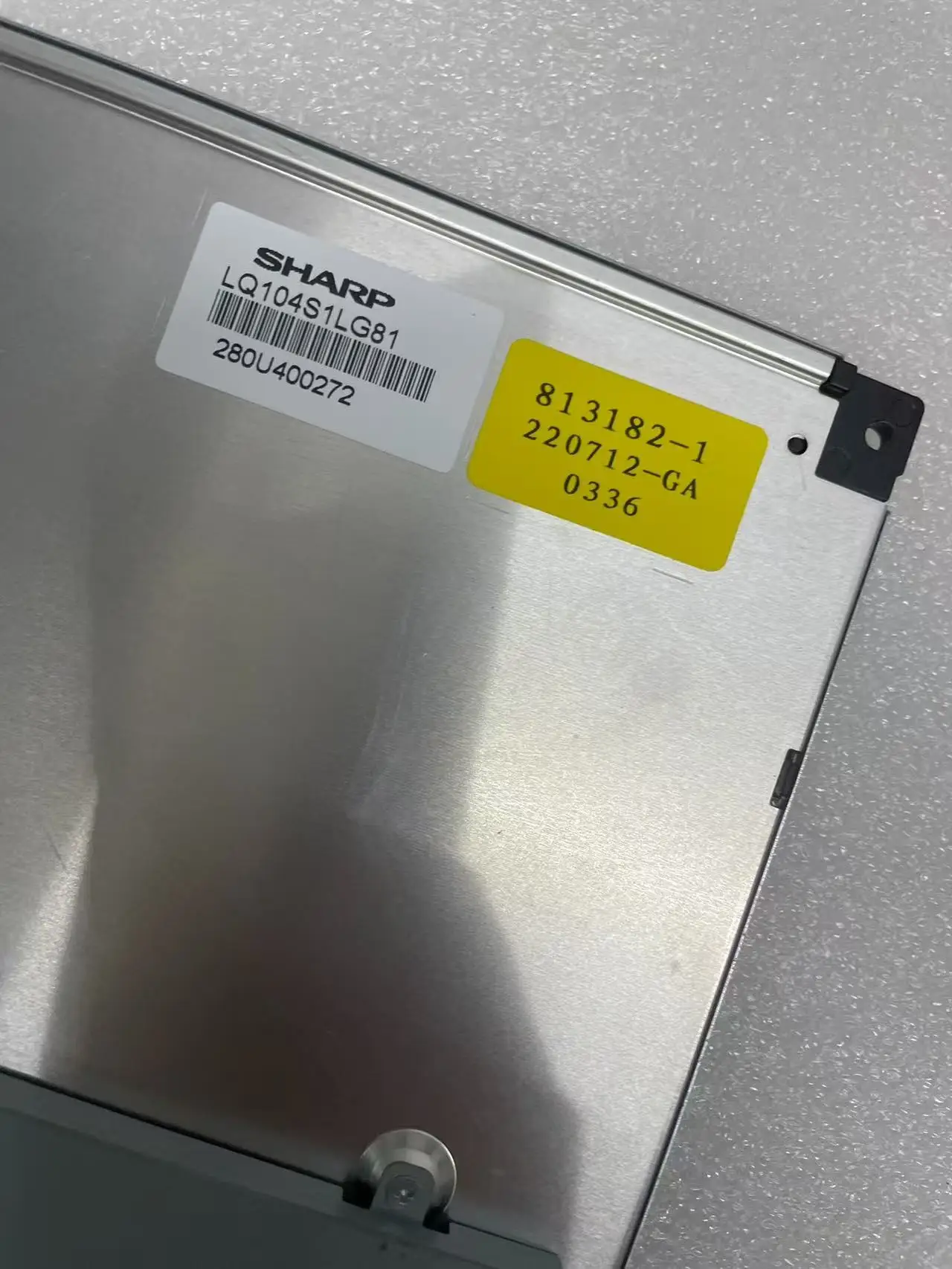 หน้าจอ LCD รุ่นใหม่ ขนาด 10.4 นิ้ว รุ่น LQ104S1LG81