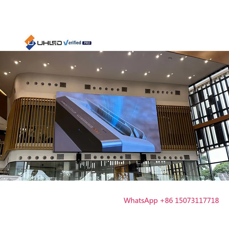 P1.6mm Display a pannello LED per interni Segnaletica a schermo LED ad alta luminosità Parete pubblicitaria digitale per negozio al dettaglio UHLED