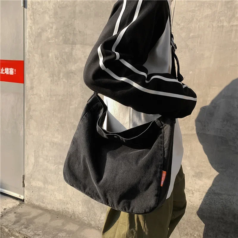 

Trendy Japanese style Denim Messenger Bag - Soft Unisex Shoulder Backpack for Students & Couples