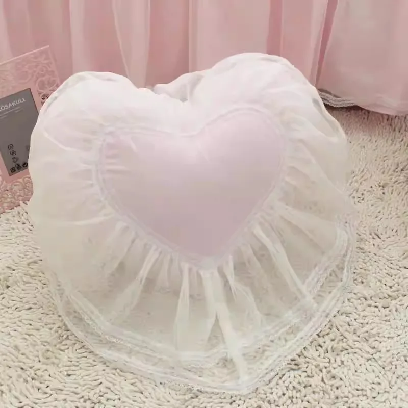 Romantic White Heart Shaped Throw Pillow Decorative European Candy Backrest Cushion Princess Ruffle Lace Lumbar Cute Pillow