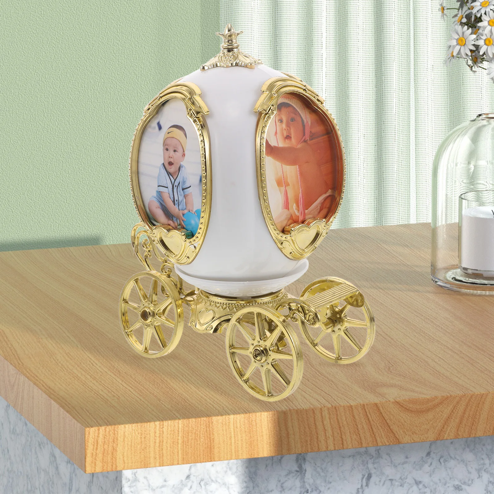 

Rotating Music Box for Women with Pumpkin Carriage Theme Photo Frame Display Desktop Decor for Living Room Bedroom Birthday