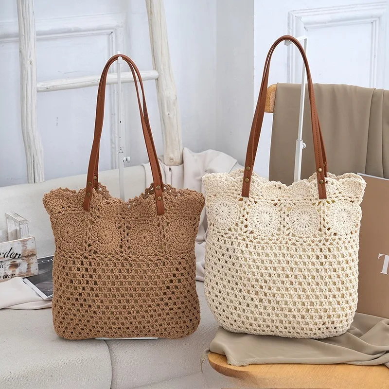 

1pcs Bohemian Straw Woven Tote Bag Large Capacity Hollow Floral Shoulder Bag for Beach Vacation Lightweight & Durable