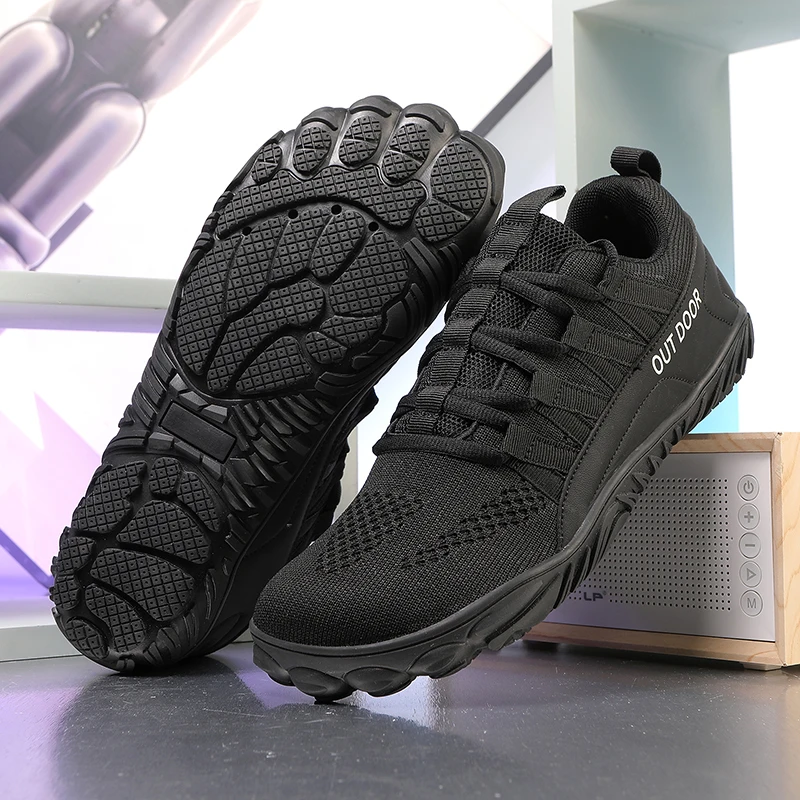 

Wading Hiking Shoes For Men Wide-toed Five Finger River Tracing Shoes Breathable Mountaineering Trekking Beach Barefoot Sneaker