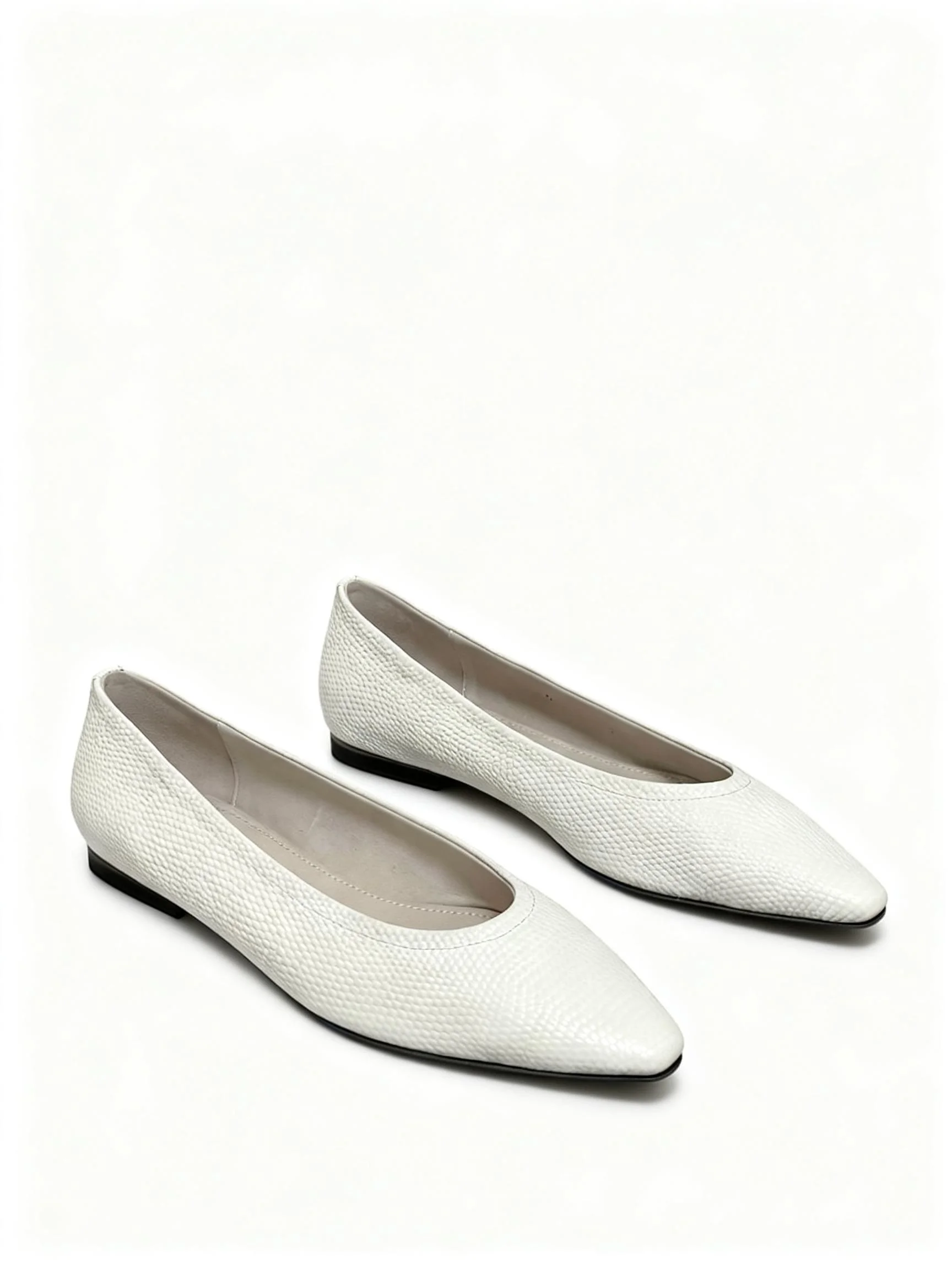 أحذية مسطحة جديدة لربيع وصيف 26 عامًا بتصميم عتيق ونعال ناعمة ومتعددة الاستخدامات أحذية كاجوال مريحة للنساء #5