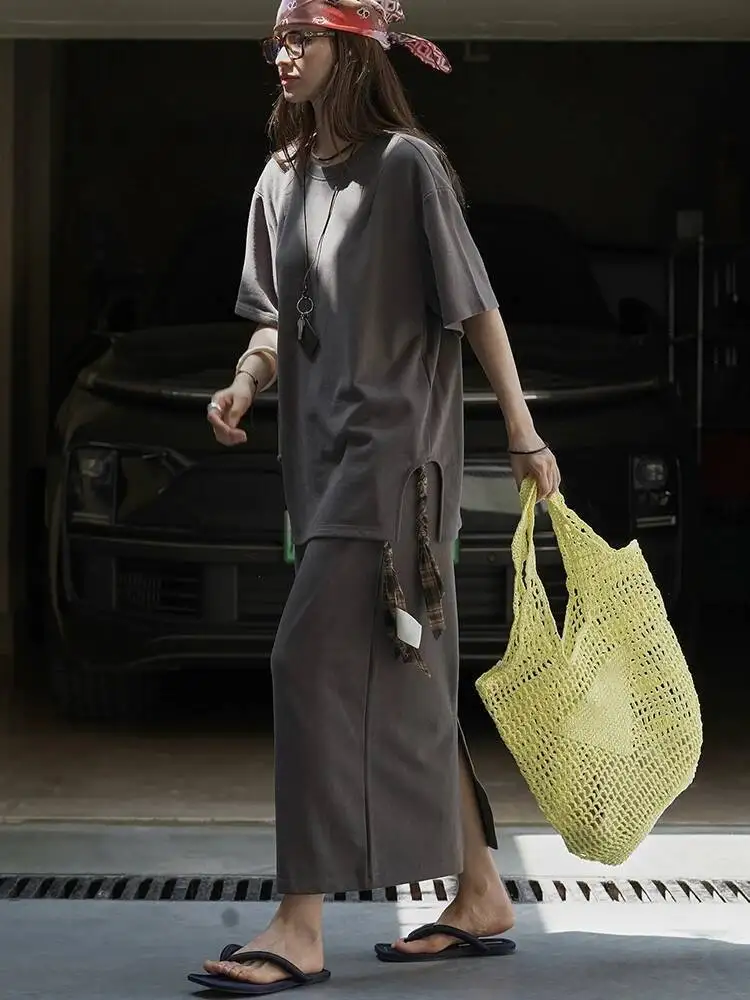 HUISONG gris T-shirt demi-corps jupe deux pièces costume nouveau col rond manches courtes femmes mode marée printemps été 2025 6wp25n