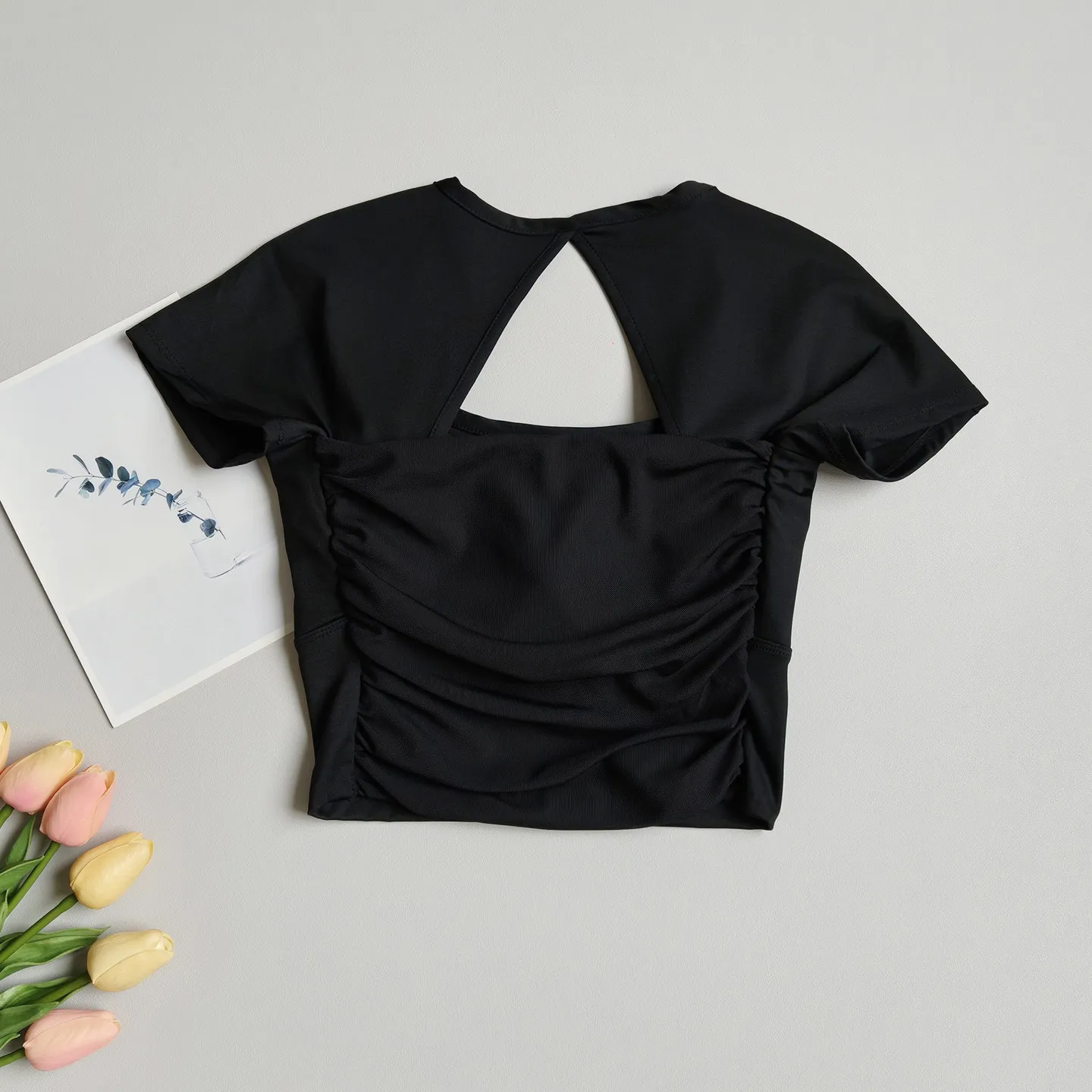 Damen Yoga-Shirt mit Polsterung, Kurzarm, Atmungsaktiv, Schnelltrocknend, Mesh, Schöner Rücken, Feste Cups, Pilates-Trainings-Oberteil, Laufshirt – Detail 3