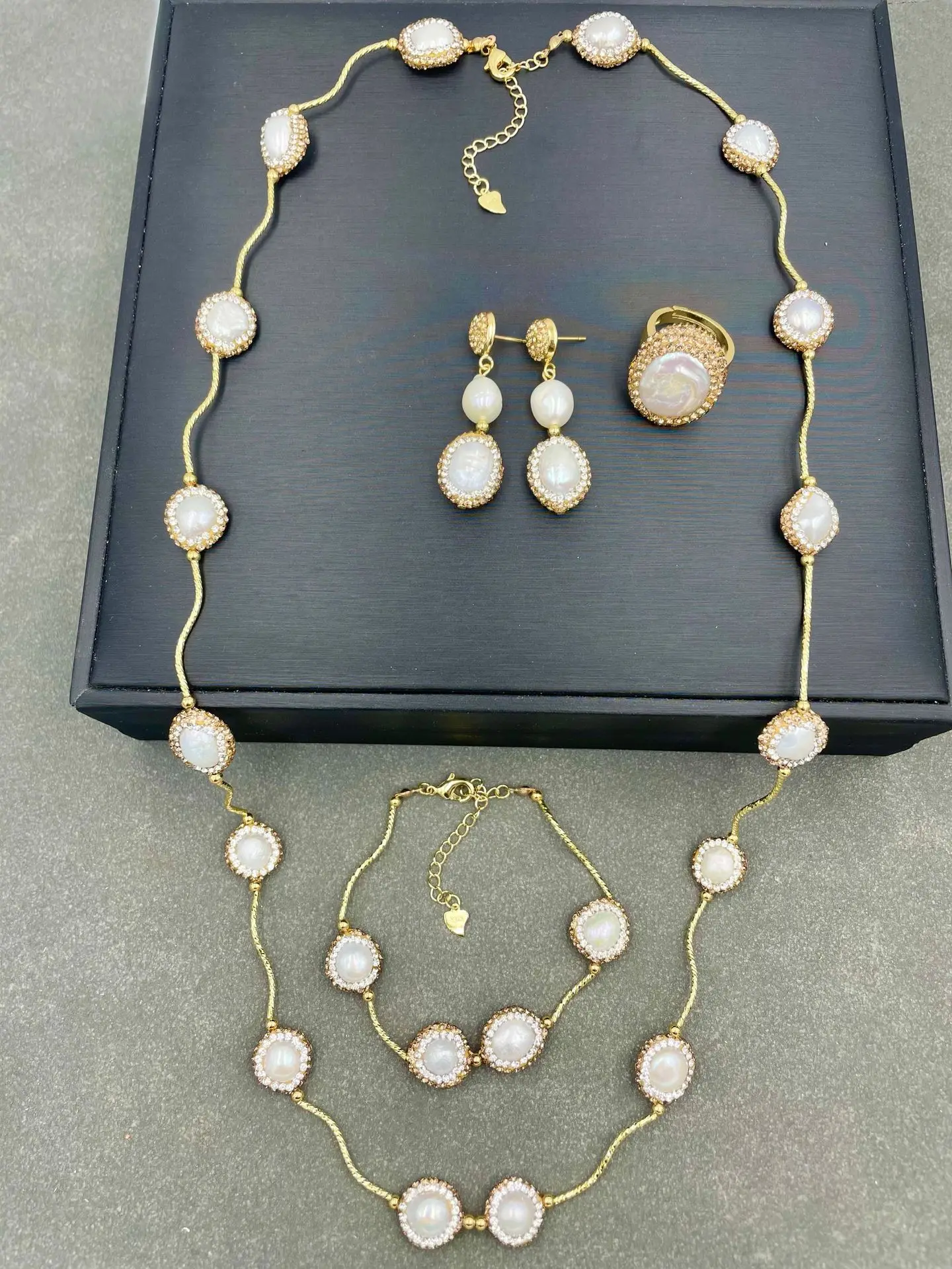 

Baroque recycled freshwater special-shaped pearl set handmade crystal four-piece set, medium pendant earrings, rings bracelet