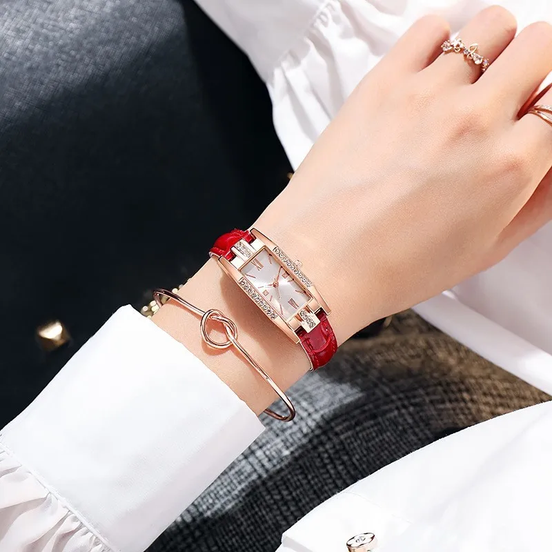 Jam tangan wanita mewah Dial merah gelang grosir Quartz jam tangan kulit persegi panjang hijau bisnis wanita