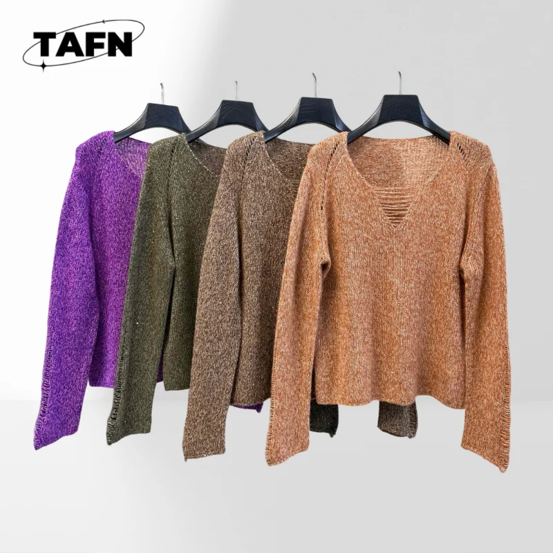 

Уютный шерстяной свитер для мужчин, идеально подходящий для зимнего слоя и повседневного стиля. Стильный и удобный для зимнего сезона AI1576