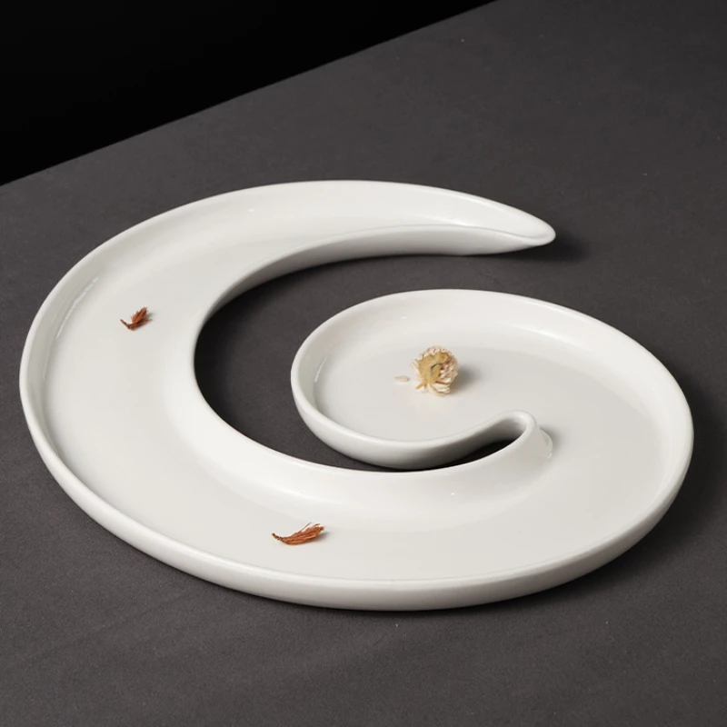 Ceramic Western-style Dish with Long Strip Features, Blended Dishes, Private Cuisine, Special-shaped Fruit Dish Tableware.