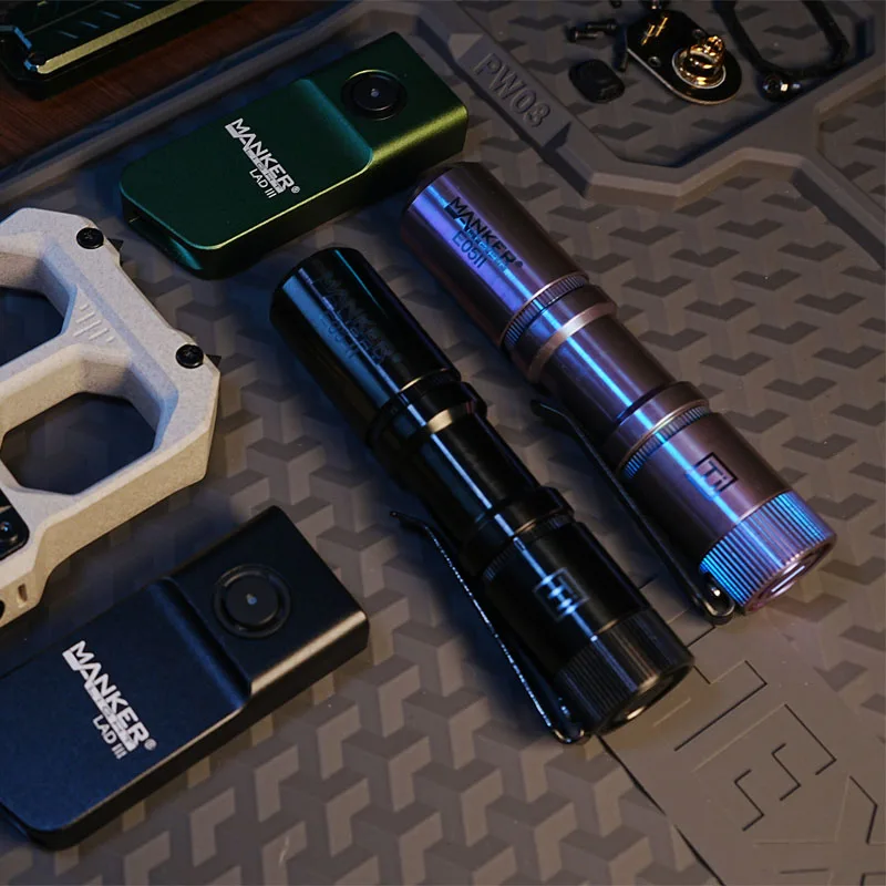 

Manker E05 II Titanium DLC Black Flashlight,High Density White LED Emitter 1300 Lumens，14500/AA Battery