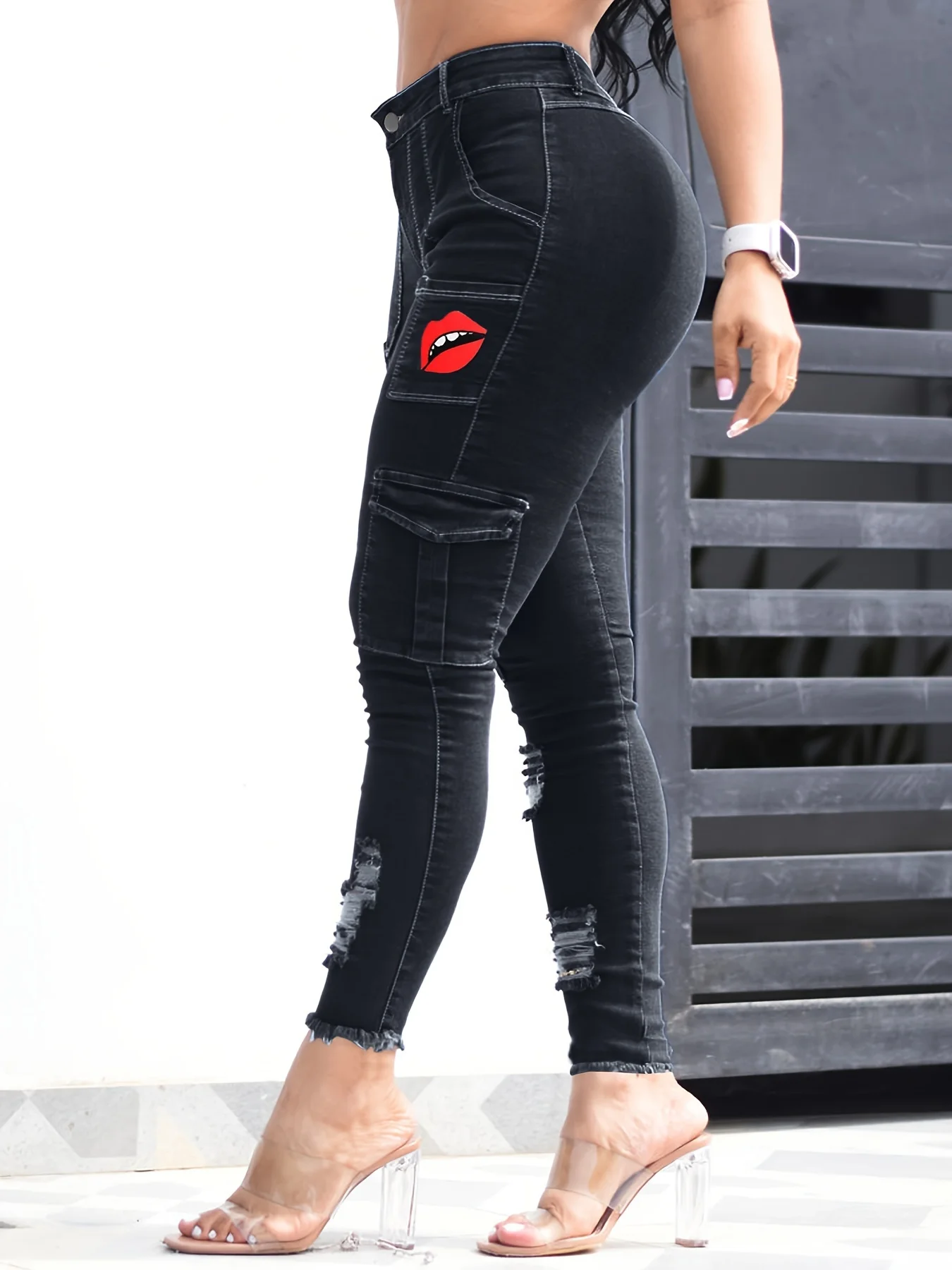 Women\'s Blue Elastic Jeans With Waist And Hip Lift Tight Little Fee Hairy Edges Sexy Overalls Multi-pocket Pants Lipstick Print