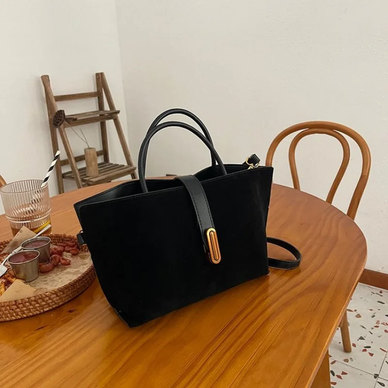 

Luxury Women's Vintage Leather Tote Bag Trendy Commuter Classic Elegant Ladies Simple Casual Fashionable Crossbody Bag