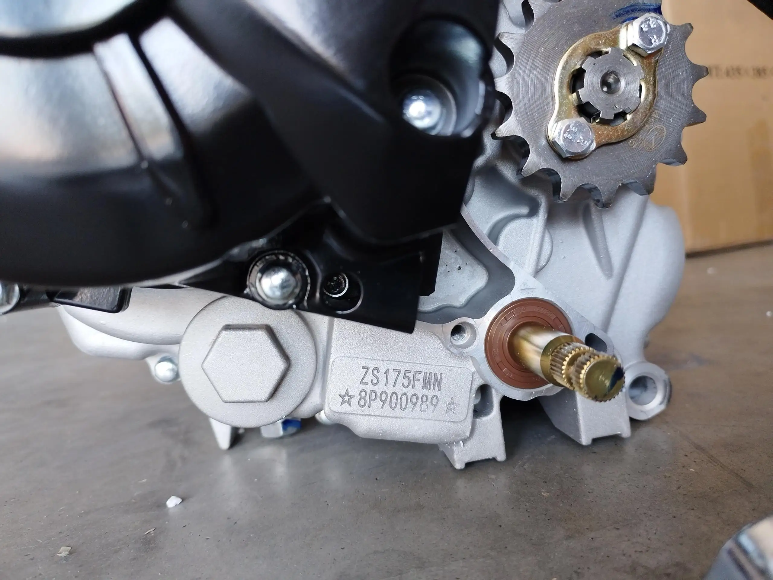 300cc Engine Zongshen CB300RL Electric Start 4 Valve 4 Stroke Zs175fmm Zongshen Engine Motorcycle Engine  6 Speed view 4