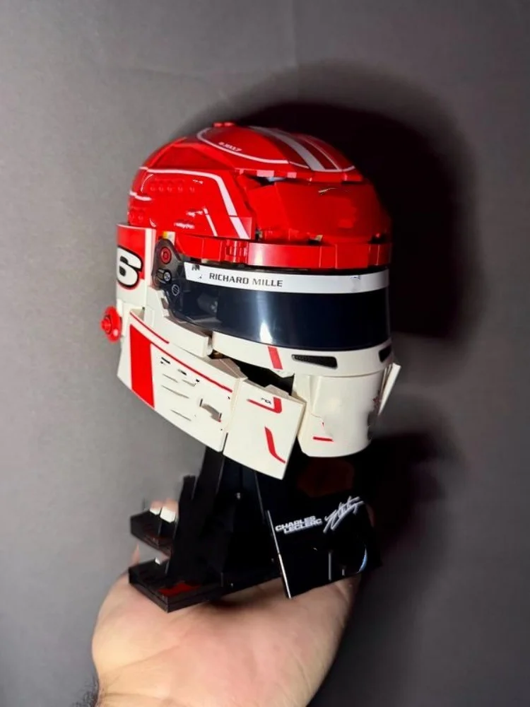2026 886pcs Scuderia HP Charles Leclerc Helmet Model Building Bricks Race Car Merchandise Birthday Toy for Family Decor Gifts