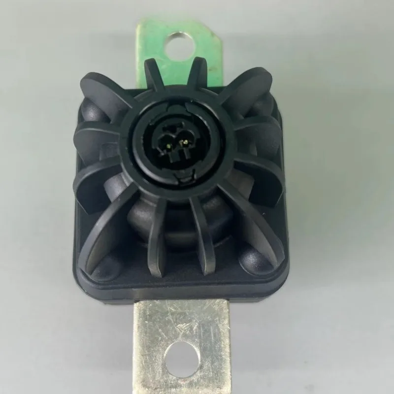 

Выключатель-защита для высоковольтных аккумуляторов 1EA915183K для VW ID.3, ID.4, ID.6, Audi Q4 e-tron, Skoda Enyaq, iCutter (защита безопасности)
