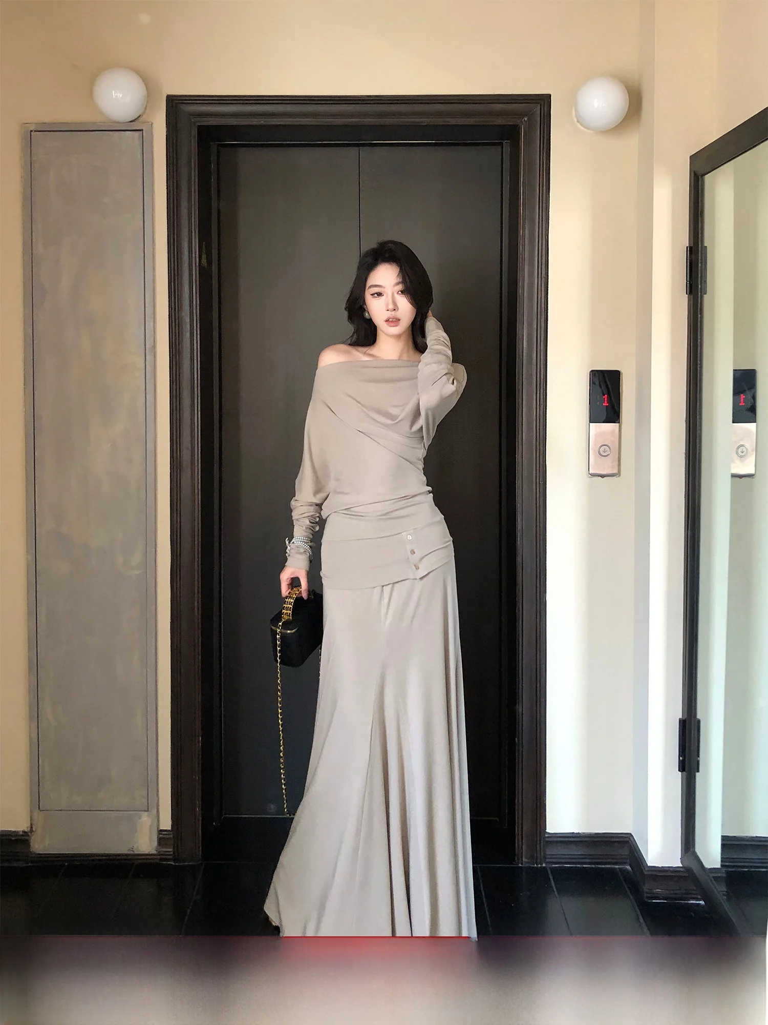 

KKABOVE ey Khaki Asymmetrical Long Sve Knitted T Top with Insertion Fi Tail f Skirt Set High Waist Casual Sle