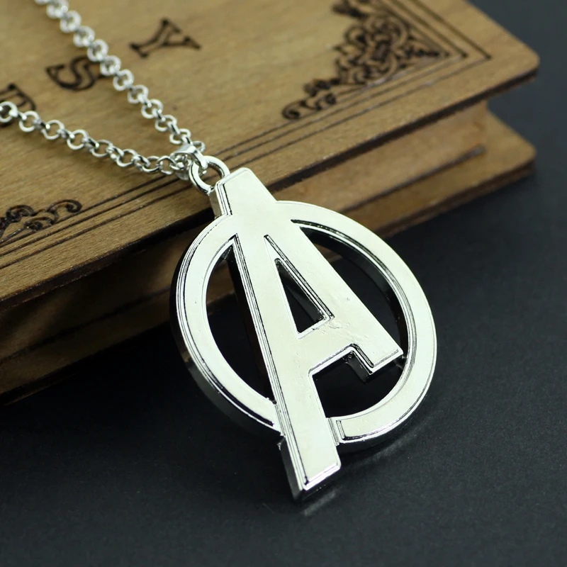 Marvel Superhero Necklace Avengers Logo Metal Pendant Neck Chain Collar Cosplay Jewelry Trend Decoration Accessories Gifts